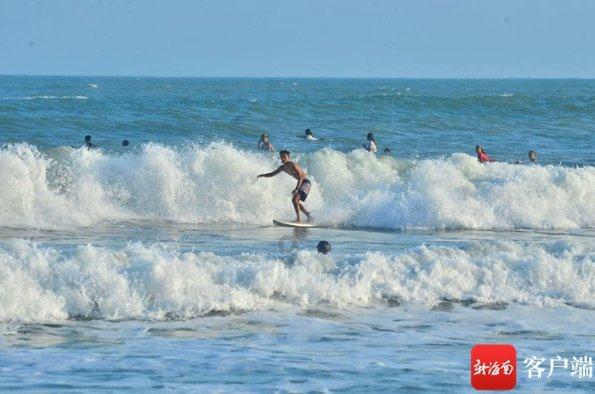 对外开放新高地 海南自由贸易港高质量发展破浪前行