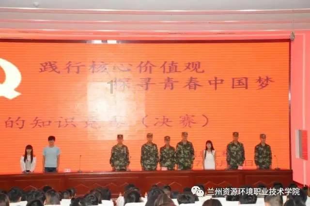 逃出灰绿房