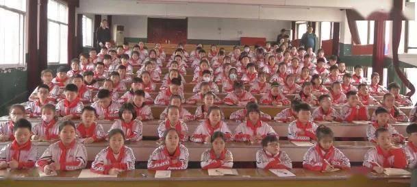 大堡子墓葬群!占地27万平方米,被数千人盗掘,仍出土大量宝藏