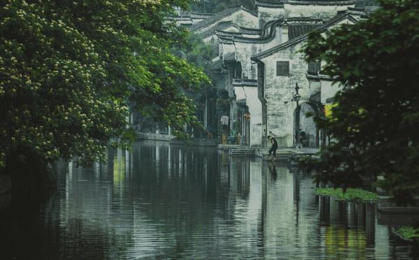 市领导赴民政服务机构调研安全管理工作