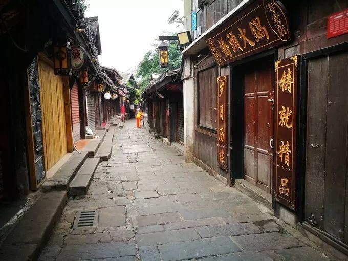 随礼随多了后悔了怎么办？游戏画面