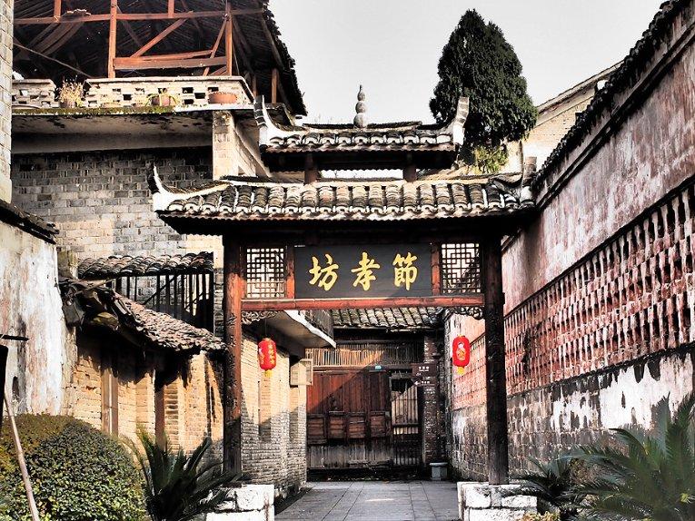 嗨翻主场！萨林杰内外开花狂轰滥炸 上演三连击打停辽宁